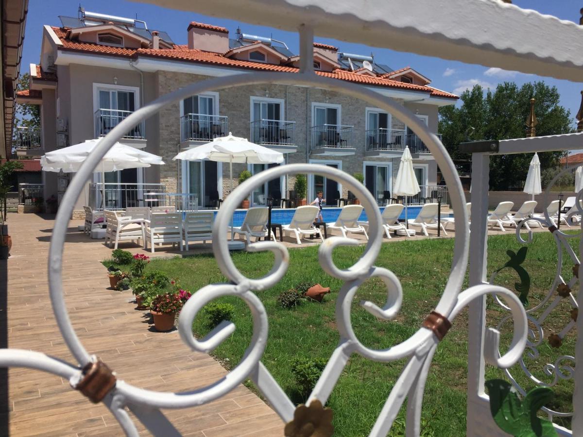 Vespera Hotel 达利安 外观 照片