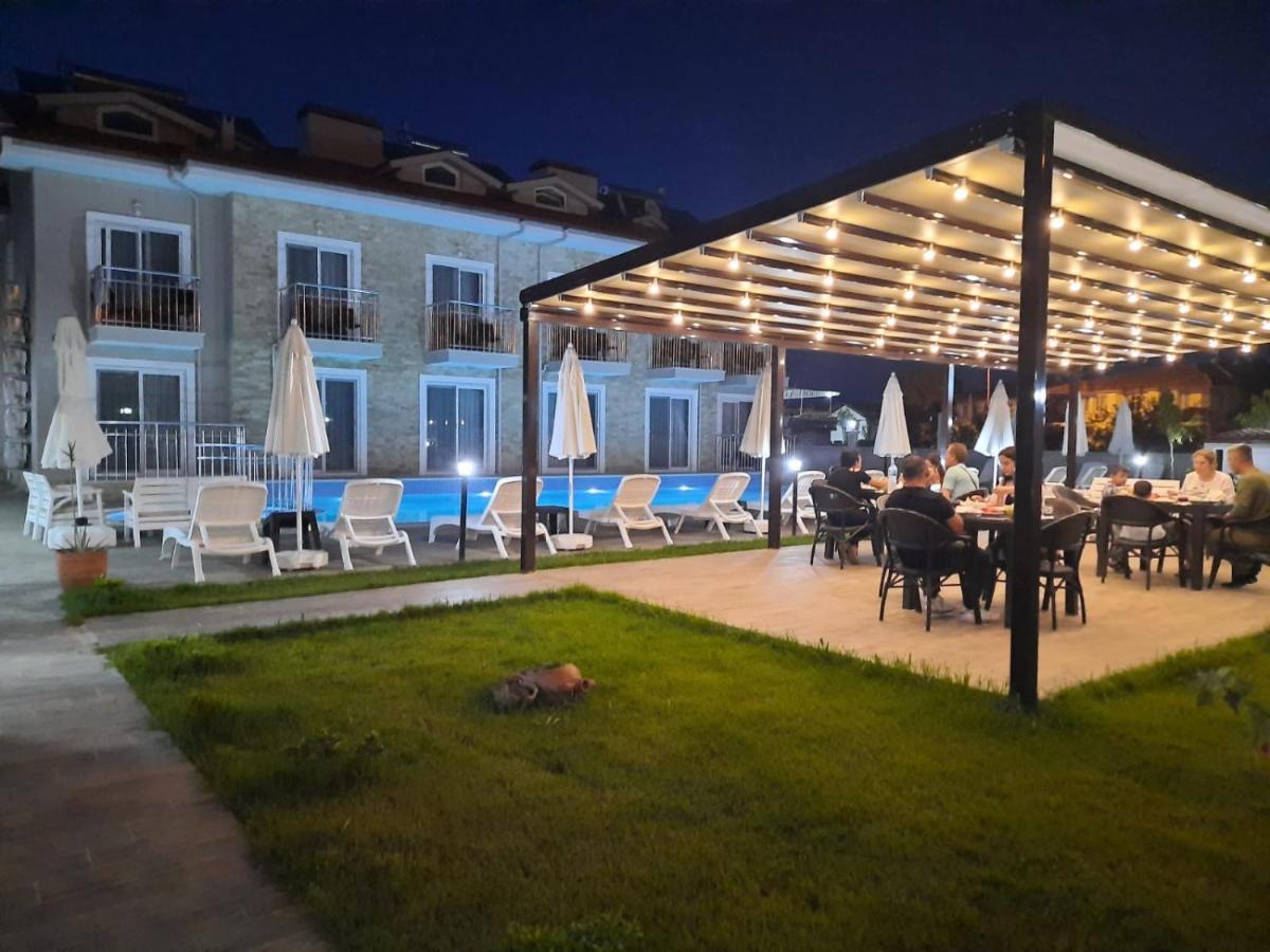 Vespera Hotel 达利安 外观 照片
