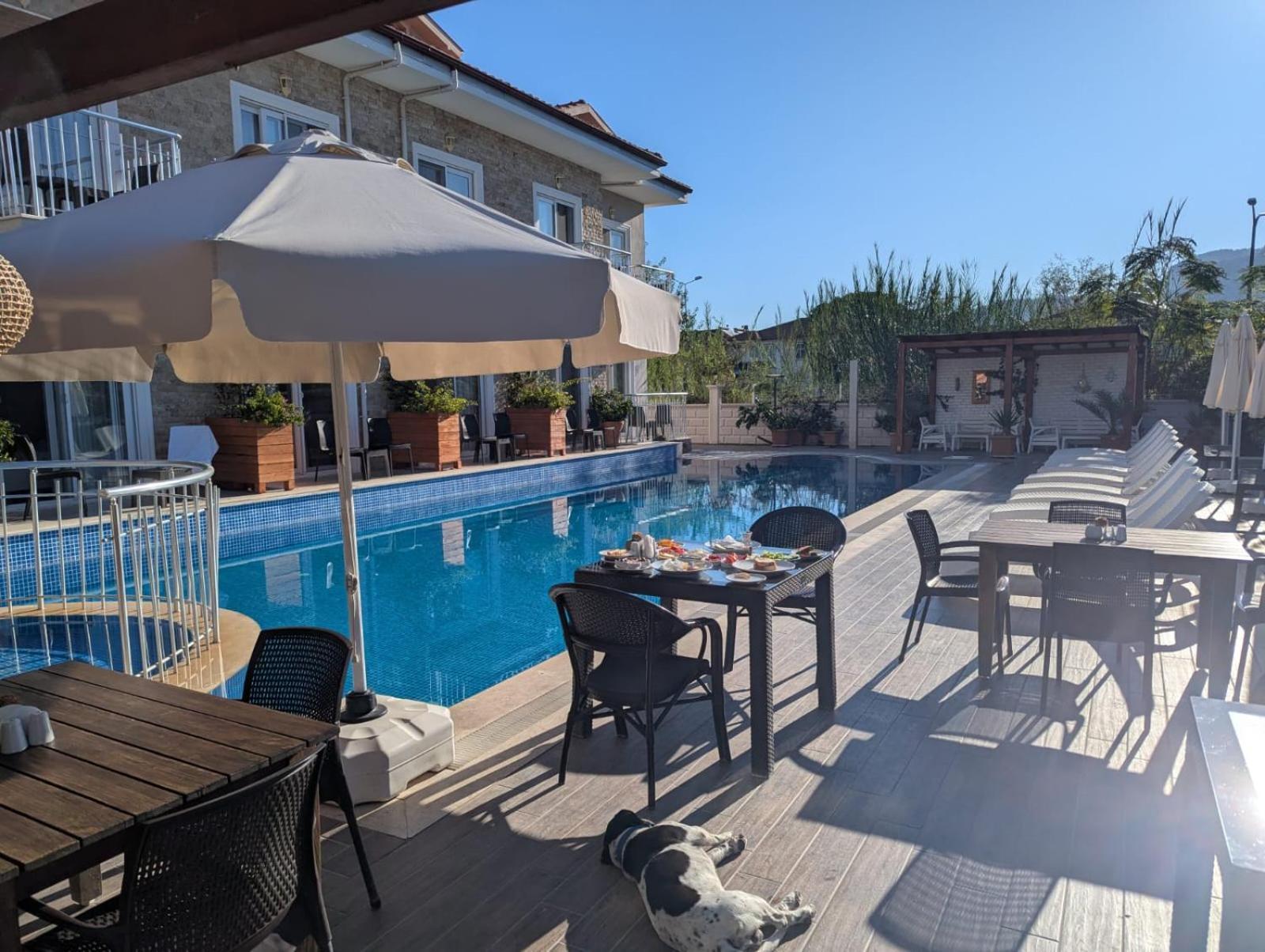 Vespera Hotel 达利安 外观 照片